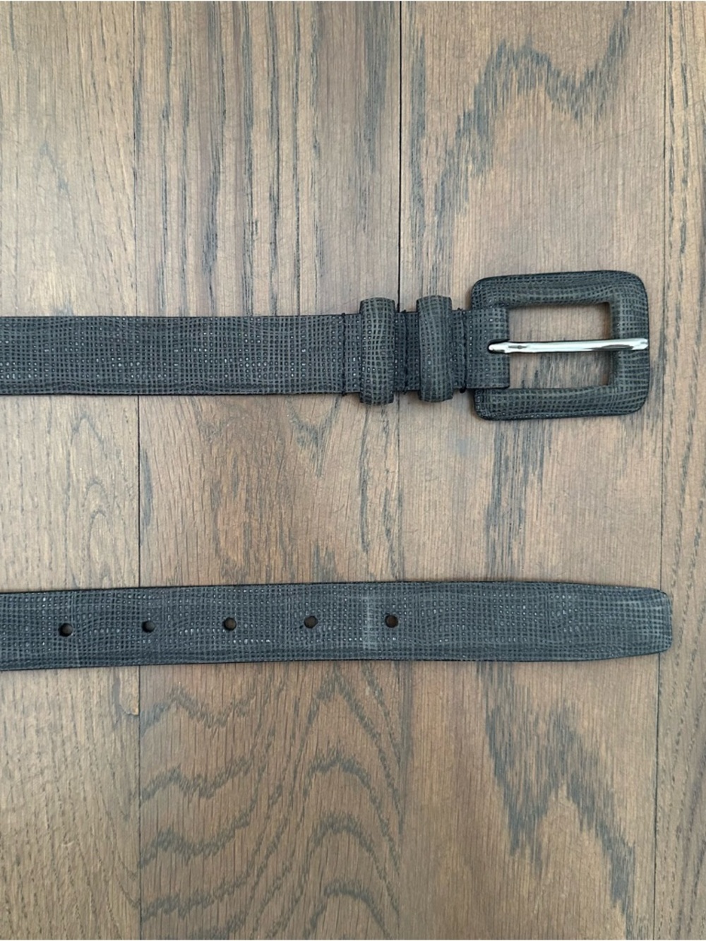 Vintage Grid Texture Sueded Leather Belt with Covered Buckle in Grey Medium